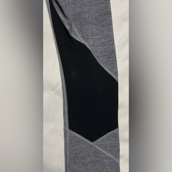 🌟Like New🌟 Lululemon: Women’s Crop Leggings - Size 6 - Picture 8 of 13